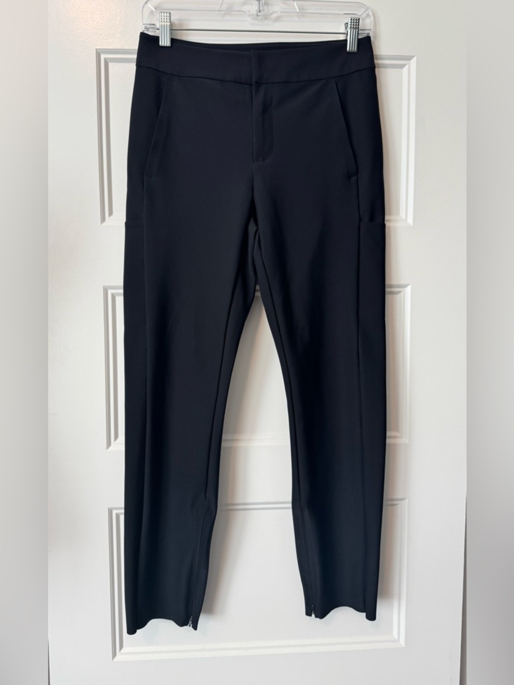 Athleta Stellar Trousers Black Size 6 Slim Workwear
Pants Travel Career